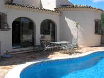 Ferienhaus Marie Denia Terrasse mit Pool