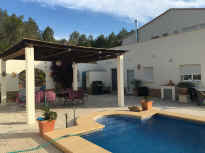 11IMG_K21072.JPG (2800165 Byte)